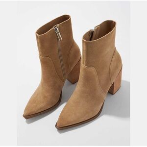 Steve Madden leather bootie 9.5 with zipper